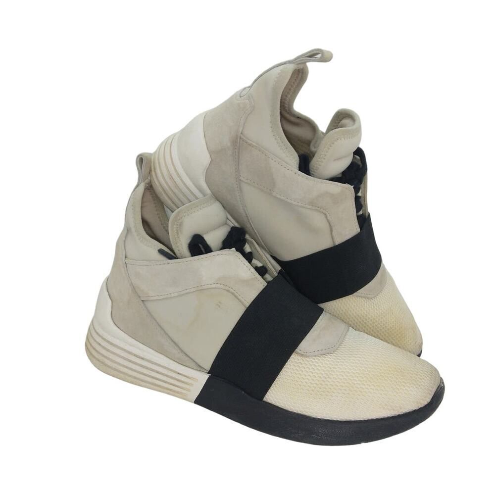 KENDALL & KYLIE Designer Womens Beige & Black Leather Sneakers - Size: 7 1/2